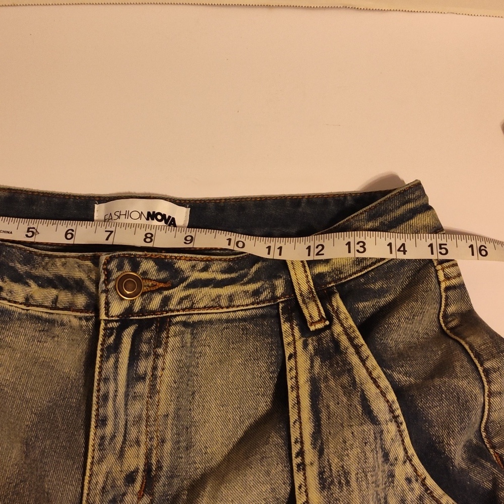 Fashion Nova Women's Size 7 Making It Work Tinted Cargo Jeans - Picture 9 of 13